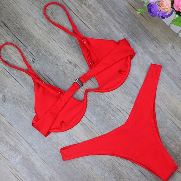 Red padded underwire bikini - Picture 6 of 7